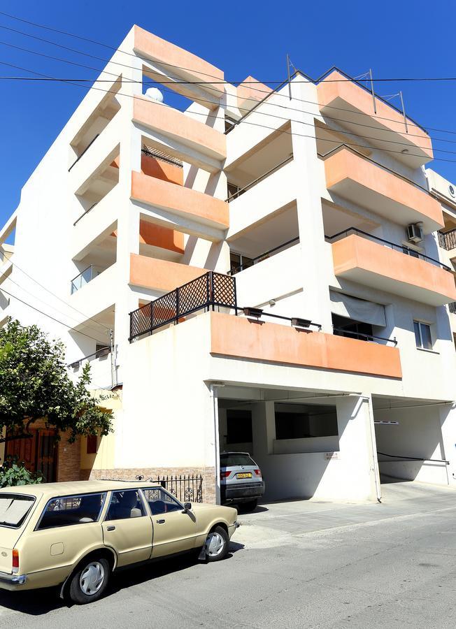 Penelope Court Apartment 102 ลาร์นาคา ภายนอก รูปภาพ