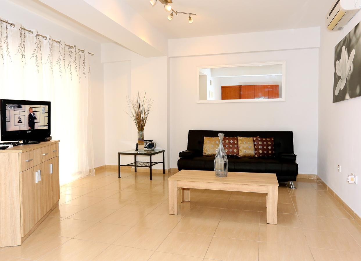 Penelope Court Apartment 102 ลาร์นาคา ภายนอก รูปภาพ